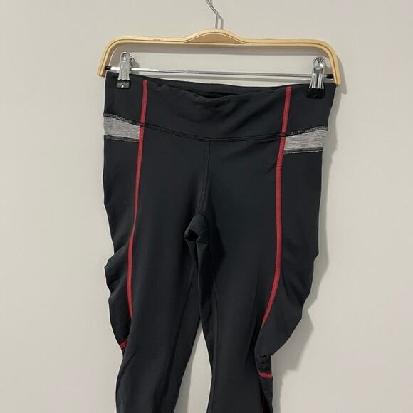 Lululemon Run Inspire Crop Gray Crop Leggings Size 6 - Picture 2 of 4